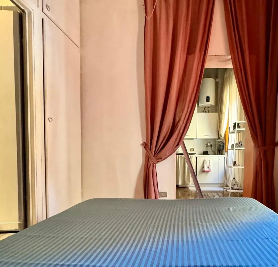 Pothos By Monteverdi Florence Apartment